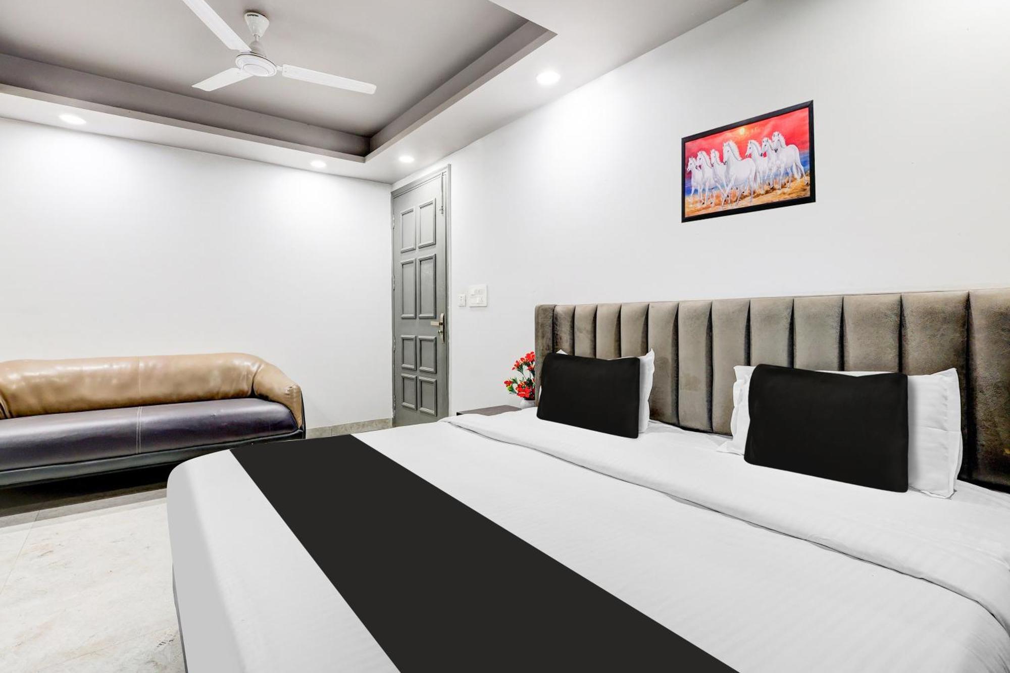 Super Collection O Shalimar Bagh Hotell Delhi  Exteriör bild
