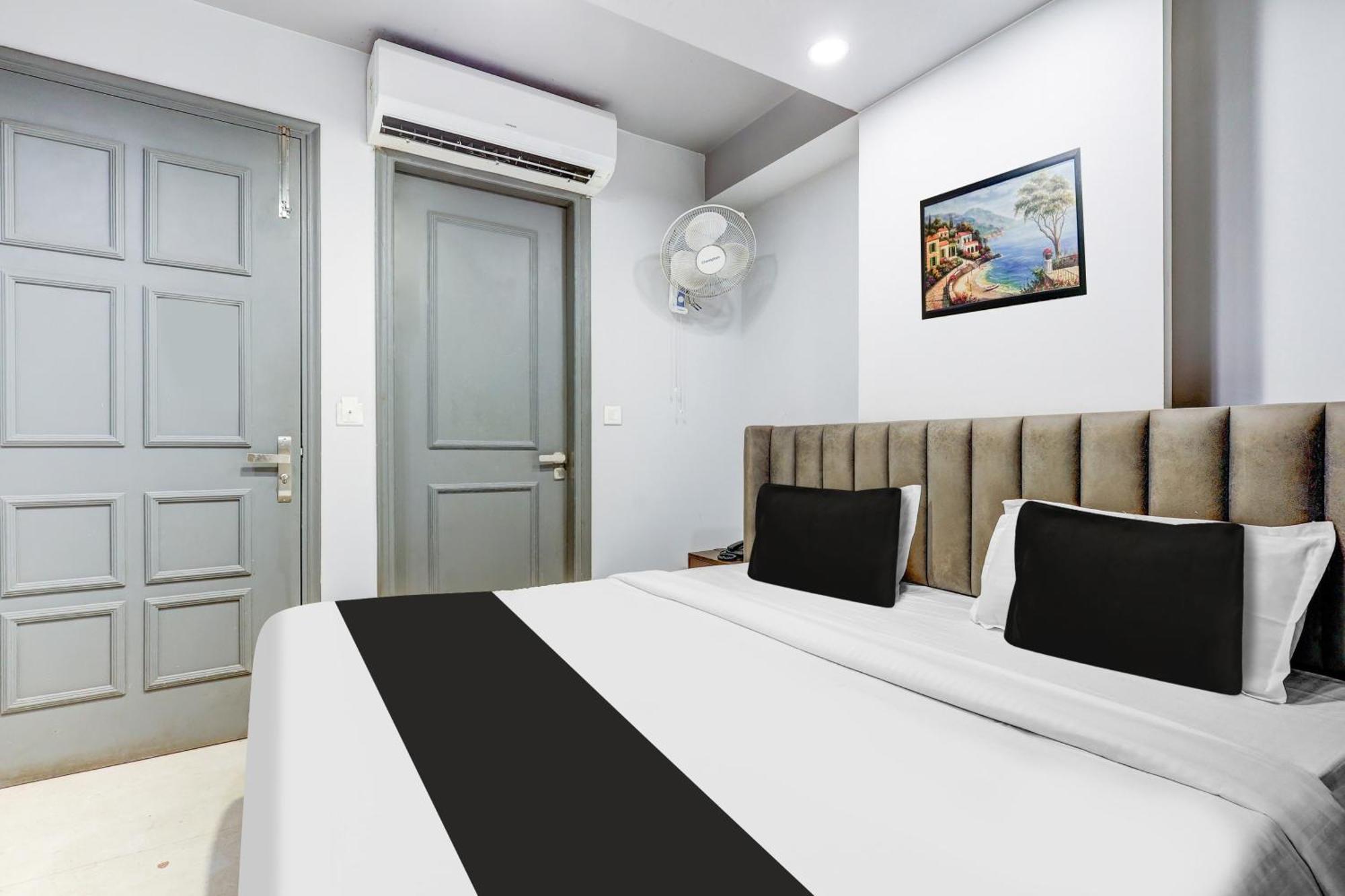 Super Collection O Shalimar Bagh Hotell Delhi  Exteriör bild